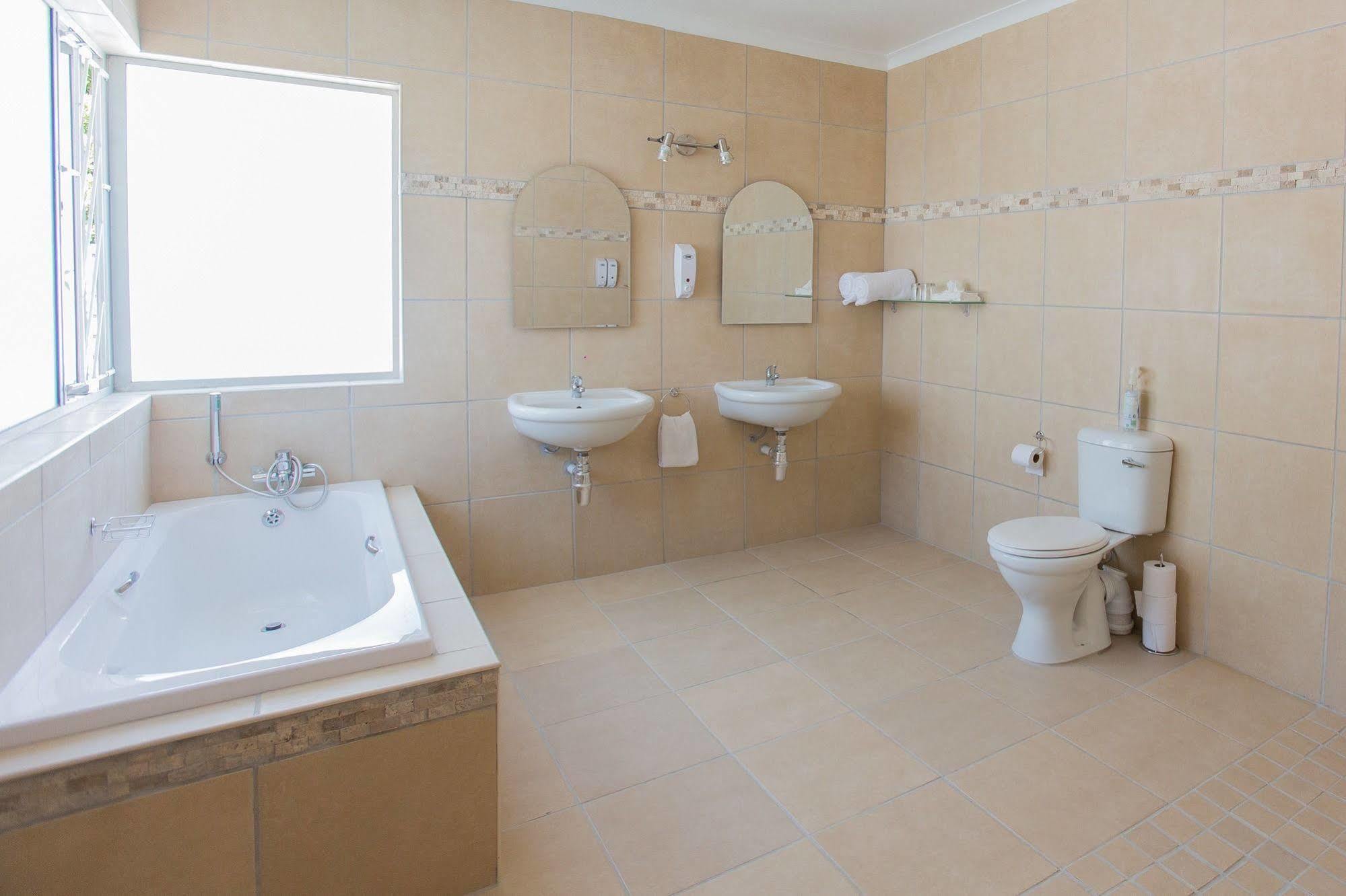 Coronata 20 B&B Стеленбош Екстериор снимка